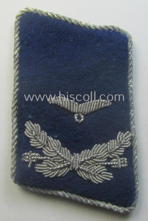 Pair of WH (Luftwaffe) officers'-type collar-patches (ie. 'Kragenspiegel für Offiziere') as executed in darker-blue-coloured wool as was intended for usage by a: 'Leutnant o. Arzt der der Sanitäts-Trpn.'