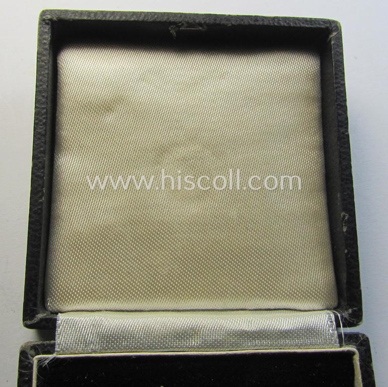 Attractive, 'Buntmetall'-based 'Kriegsverdienstkreuz 1. Klasse mit Schwertern' being a non-maker-marked specimen that came stored in its (scarcely seen!) period- and somewhat 'simplified'-etui as found