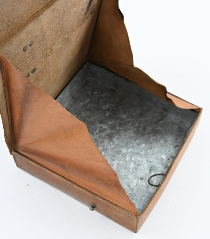 German Luftschutz Medical Pouch