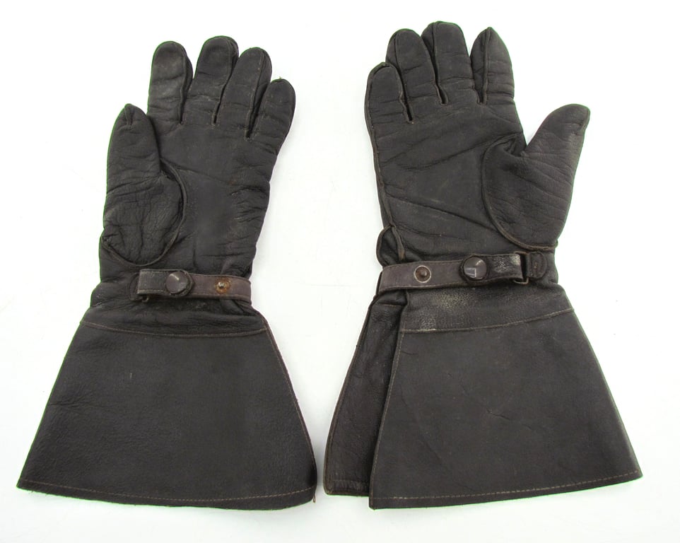 Luftwaffe Pilot Gloves dated 1940 and RB Numbered and LBA Marked
