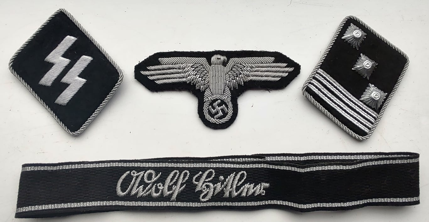 Waffen-SS officer Insignia to LAH