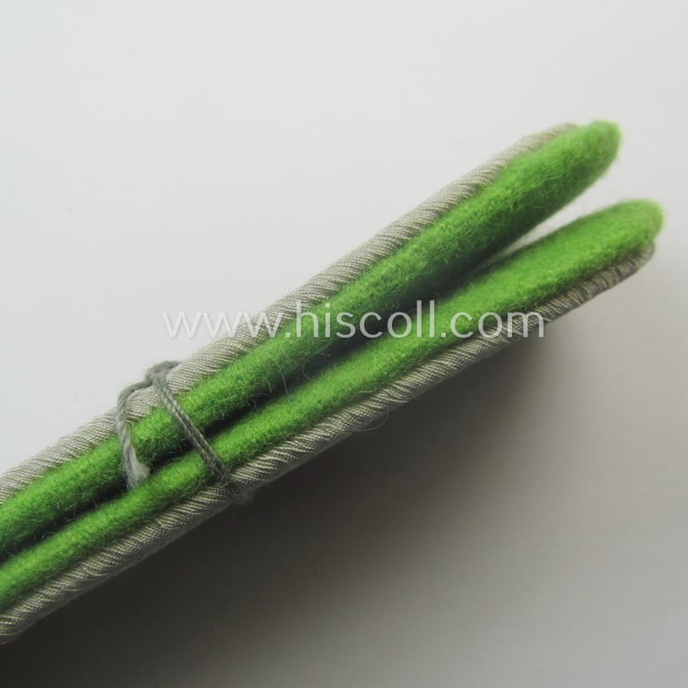 Interesting - and 'virtually mint ie. unissued'! - pair of WH (Heeres), officers'-type shoulderboards: 'Leutnant der Panzer-Grenadier-Trpn.'