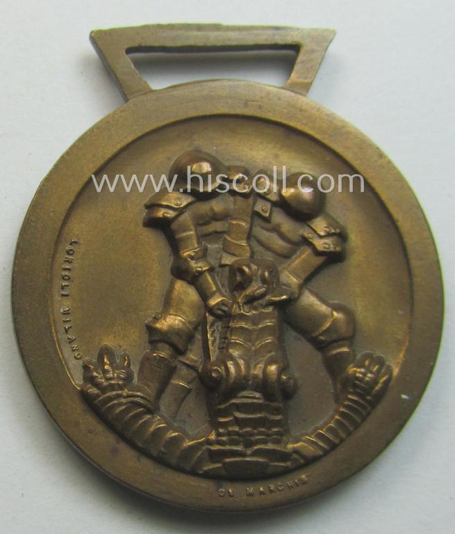 Stonemint medal-set: 'Deutsch-Italienische Feldzugsmedaille' (or: German-Italian campaign-medal) being a maker- (ie. 'Lorioli - Milano'-) marked specimen that comes as issued