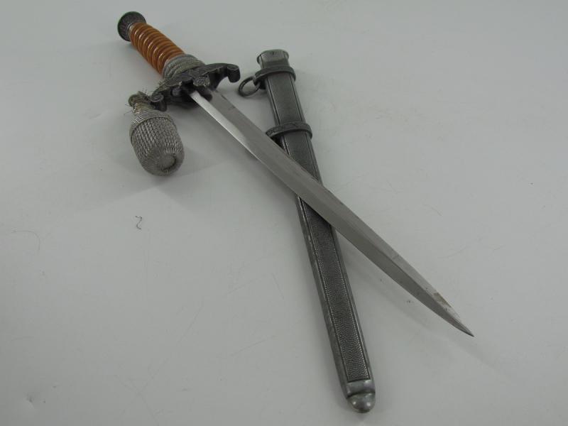 Unmarked Wehrmacht Heer dagger with Porte Pé