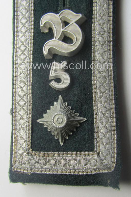 Single, early- (ie. pre-) war-period, WH (Heeres) 'M36'- (ie. 'M40'-) pattern 'cyphered' (pointed-styled) NCO-type shoulderstrap as intended for a: 'Feldwebel u. Mitglied des Art.-Beo.-Abts. 5'