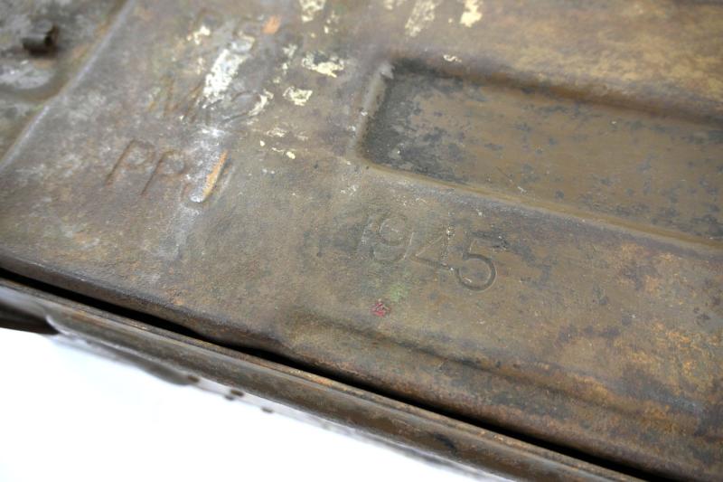 British WW2 25pds Grenade Box with Frame