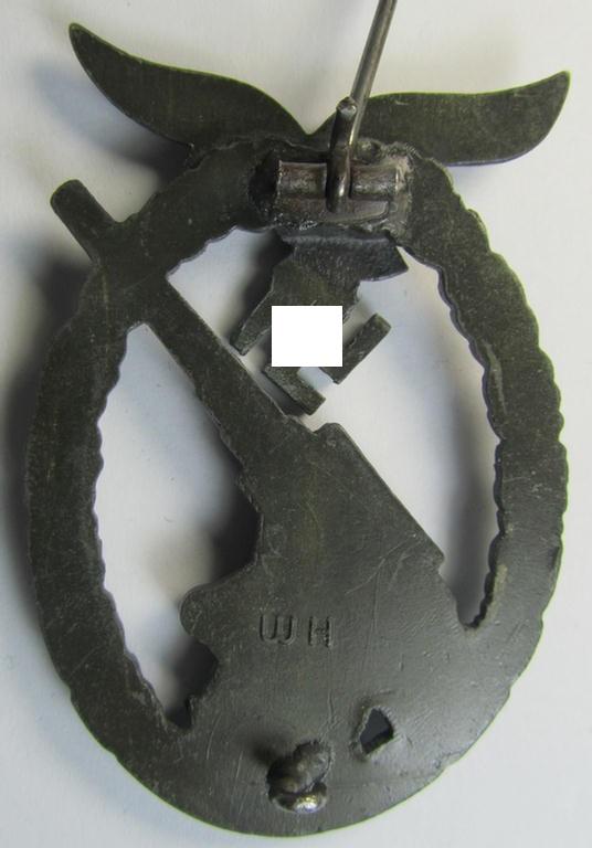 Superb, later-war period- and/or: zinc- (ie. 'Feinzink'-) based example of a maker- (ie. 'WH'-) marked, WH (Luftwaffe) 'Flakkampfabzeichen' (or: airforce anti-aircraft badge) as was produced by the desirable: 'Wilhelm Hobacher'-company