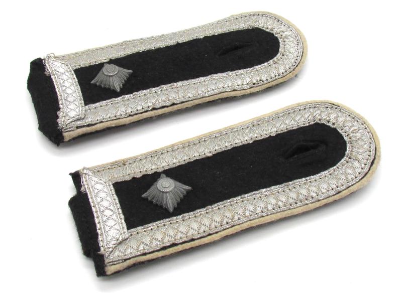 Waffen-SS Infanterie Oberscharführer Shoulder Boards