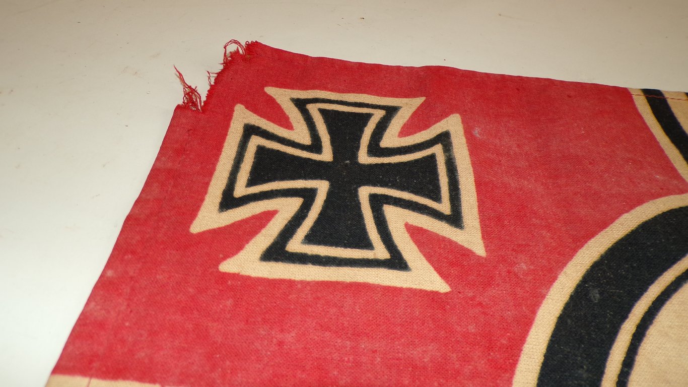 Reichskriegsflagge Ultra Rare size 50 x 35 CM