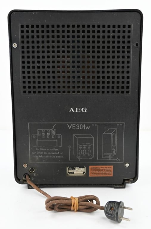 German Third Reich Era Civil Radio 'Volksempfanger VE301'