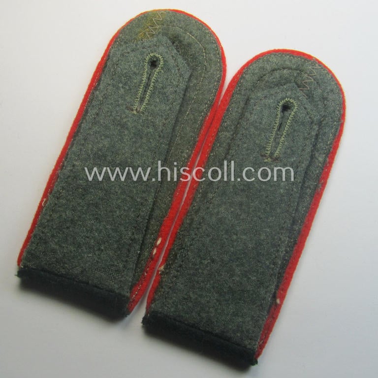 Pair of early-war-period, WH (Heeres) 'M40'-pattern, 'cyphered' NCO-type shoulderstraps as intended for an: 'Uffz. u. Mitglied des Artillerie-Rgts. 116' (part of the '5. Panzer-Div.')