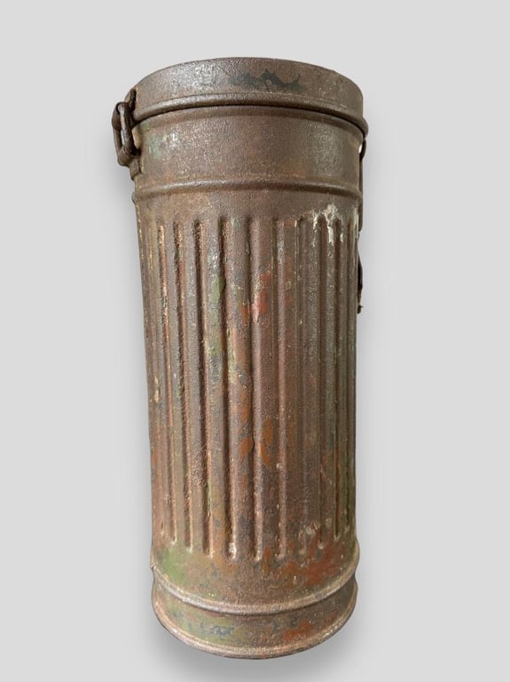 WH (HEER) Camouflage Gasmasker Canister -1939-