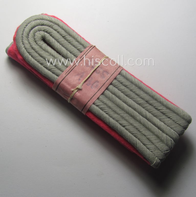 Very interesting - and 'virtually mint ie. unissued'! - pair of WH (Heeres), officers'-type shoulderboards: 'Leutnant der Panzer- o. Pz-Jäger-Trpn.'
