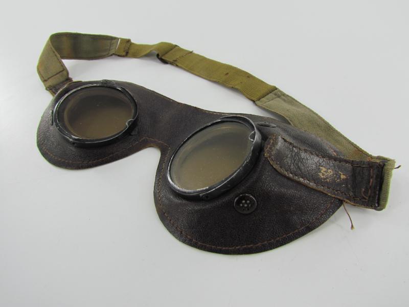 Wehrmacht or Waffen SS mountain troops protective goggles
