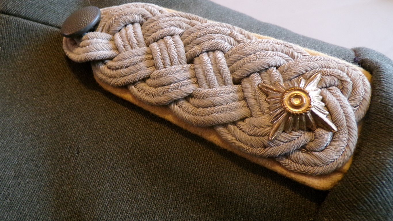 Knight’s Cross & DKiG Recipient Oberst Fedor Apelt