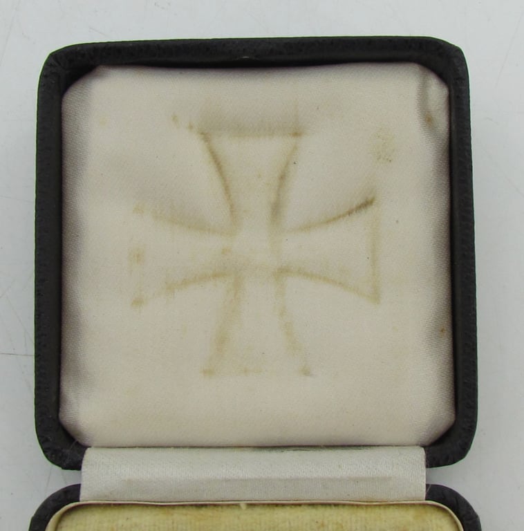 Iron cross 1st class ( EK1 ) Brass Core in Case