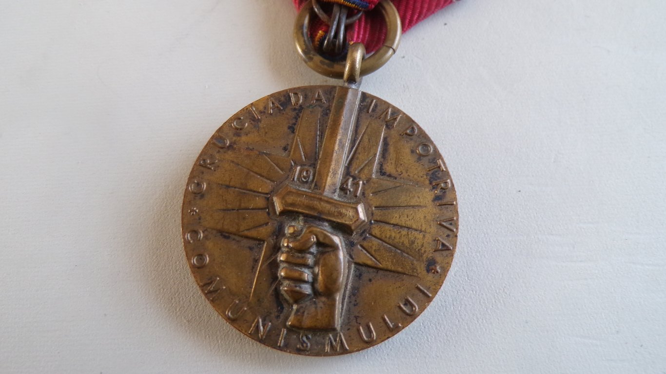 Crusade Against Communism Medal 1942
