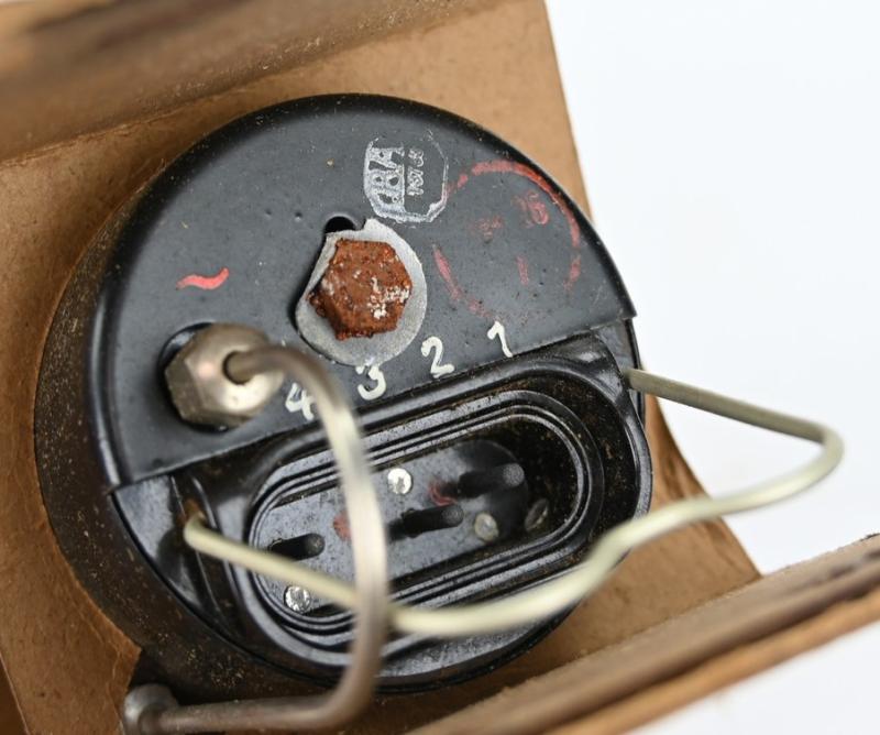 German LW Boxed Electric Charge Instrument