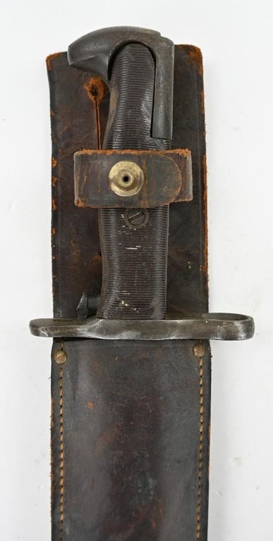 US WW2 M1 Garand Bayonet with Leather Scabbard