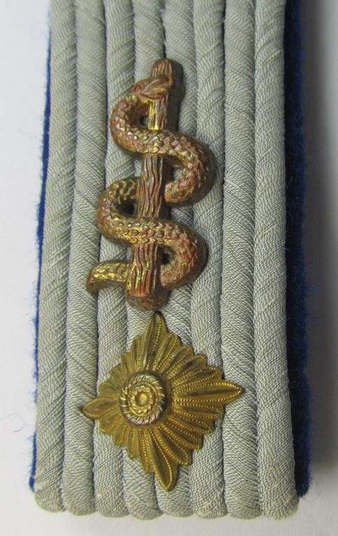 Neat - albeit regrettably single - neatly 'cyphered', WH (Heeres) officers'-pattern shoulderboard as was intended for usage by an: 'Oberleutnant eines Sanitäts-Abts.'