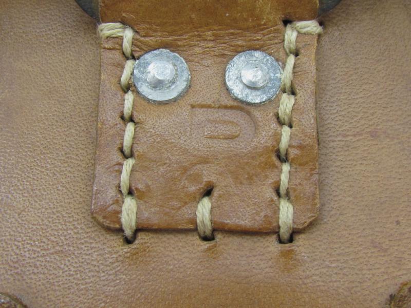 Wehrmacht ‘Sanitäter’ medic pouch by dny 1942