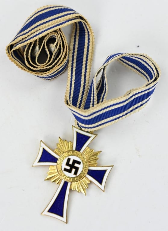 German Mother's Cross in Gold with case