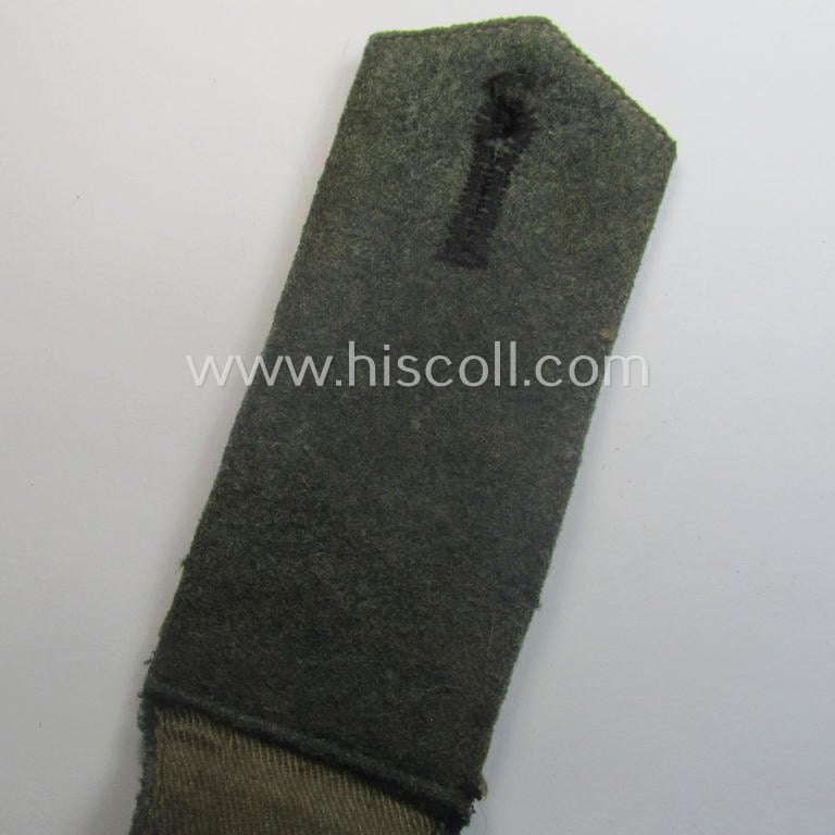 Single, early-period (ie. 'M36-pattern and/or pointed-styled), WH (Heeres) 'cyphered', EM-type shoulderstrap as was intended for a: 'Soldat einer Panzer-Versuchs-Abtlgs.'
