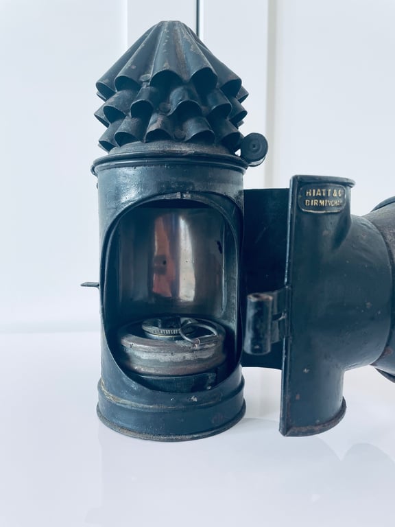 ORIGINAL P. Cs 1860s VICTORIAN HAND-HELD LANTERN BY RARE MAKER HIATT & Co.