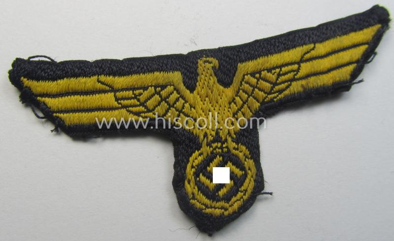 WH (Kriegsmarine)-related side-cap eagle- and dito cocarde insignia-set (ie. 'Mützenadler u. Kokarde für Schiffchen') both pieces as executed in the 'BeVo'-weave pattern