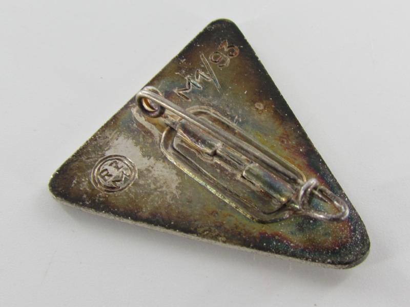 'Deutsches Frauenwerk' Members Pin