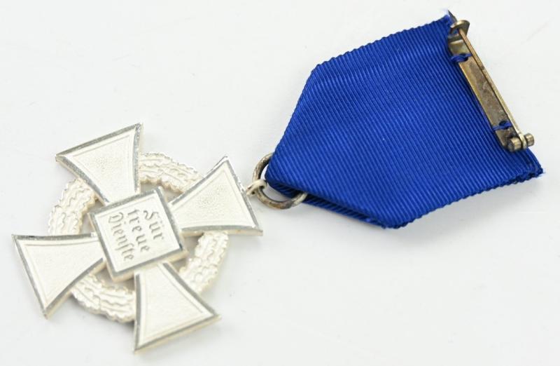 German 25 Years Faithful Service Medal in box