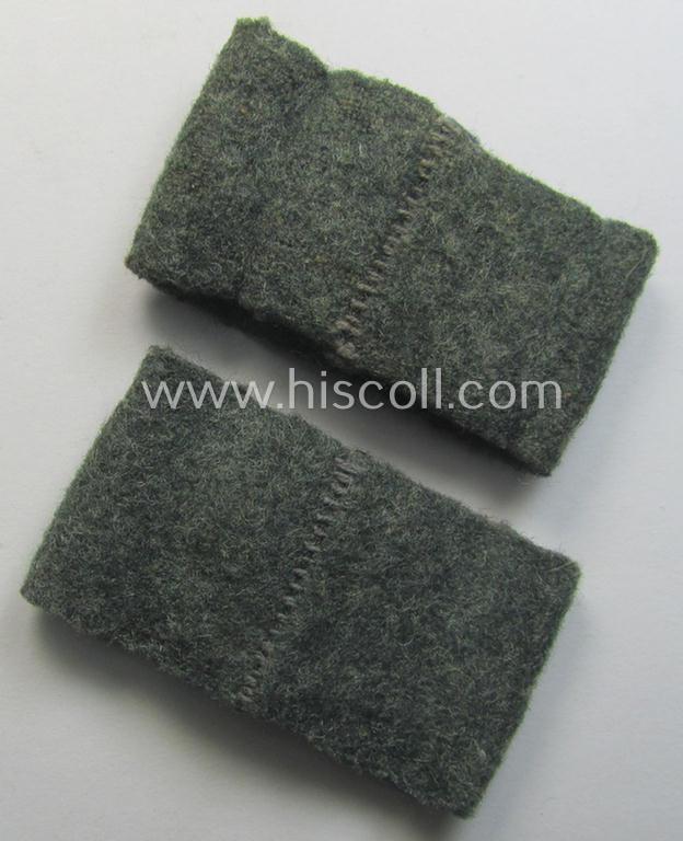 Pair of WH (Heeres) 'Artillerie'-related, 'Schulterstück-Überschuben': 'Soldat des Artillerie-Rgts. 72'