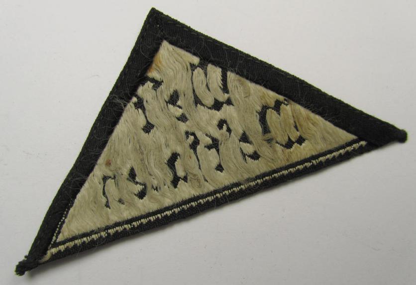 'HJ' ('Hitlerjugend') ie. 'BDM' ('Bund Deutscher Mädel'-) district-triangle (ie. 'Gebietsdreieck') entitled: 'West Westfalen' (being an IMO only moderately used- ie. worn example that misses its paper-based 'RzM'-etiket)