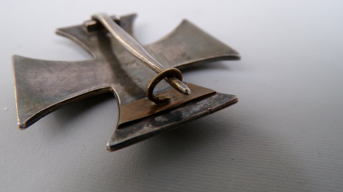 Imperial Curved Iron Cross 1st Class