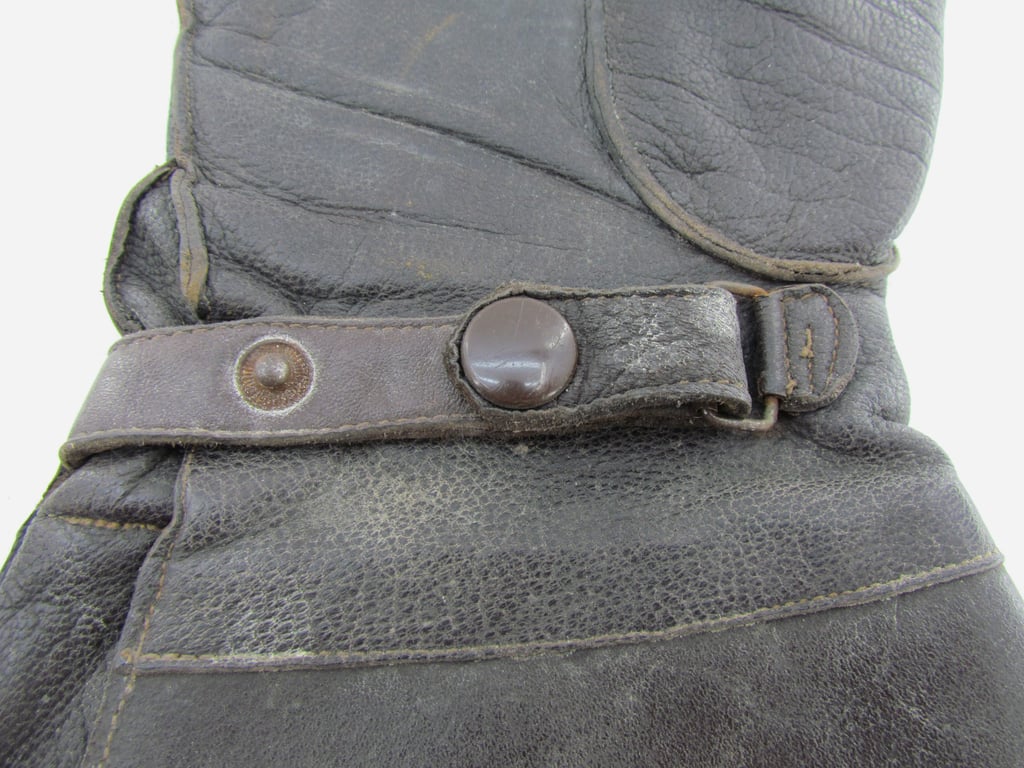 Luftwaffe Pilot Gloves dated 1940 and RB Numbered and LBA Marked