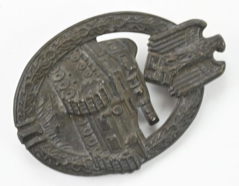 German Panzer Assault Badge in Bronze ''HA''