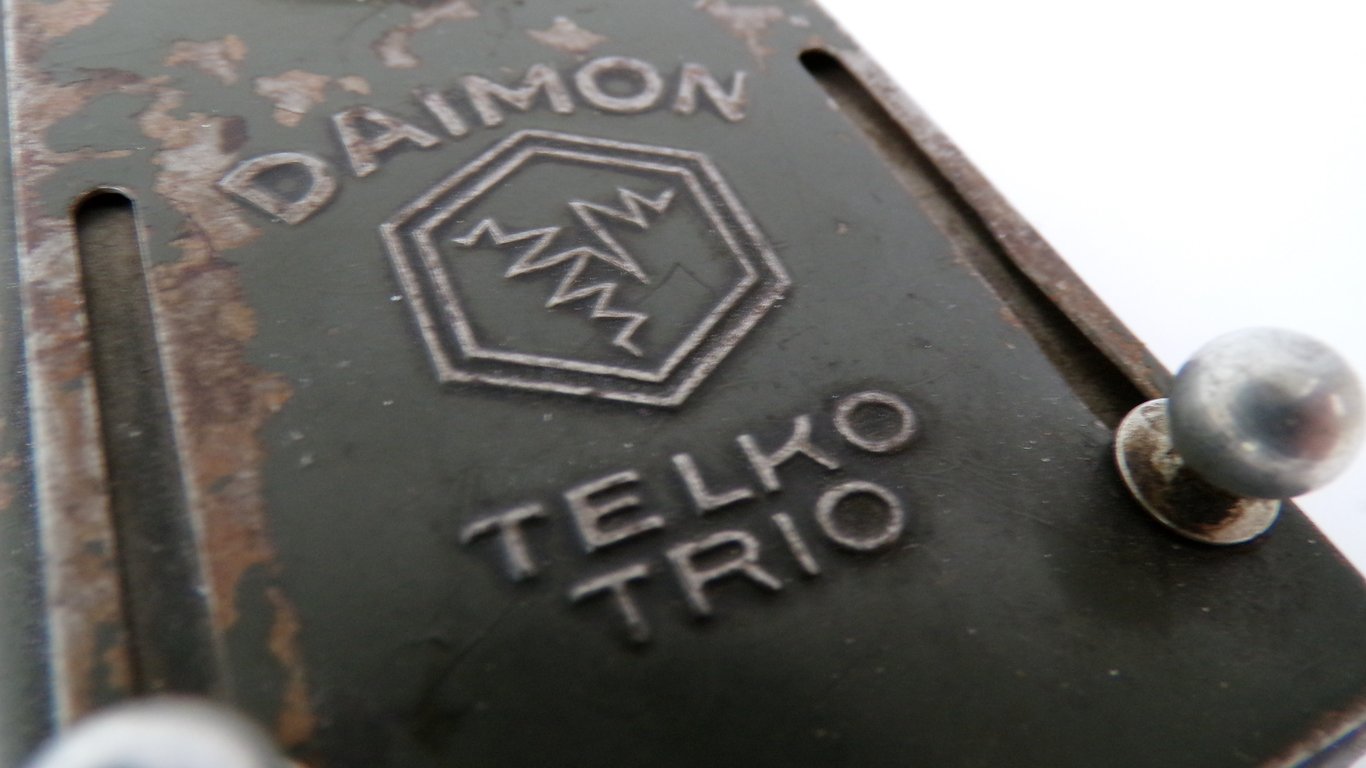 Daimon Telko Trio flashlight