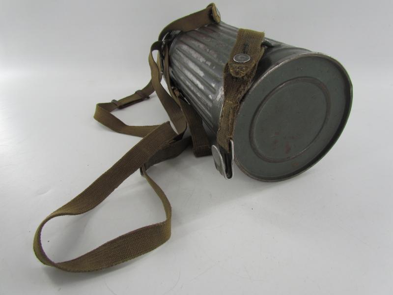 WH/SS Gasmask Cannister With M38 Gasmask and Filter