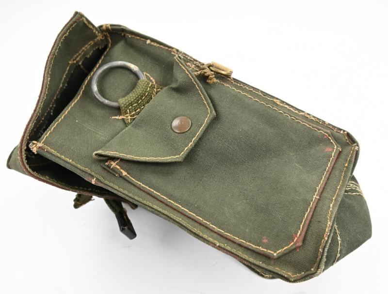 British WW2 JG Service Gasmask Pouch