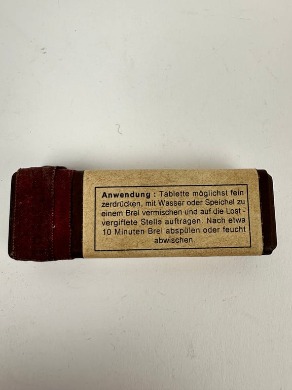 "HAUTENGIFTUNGSMITTEL"1940