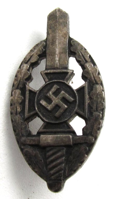 NS Reichsverband Deutscher Kriegsopfer (NSRDK) Badge RZM M 1/52