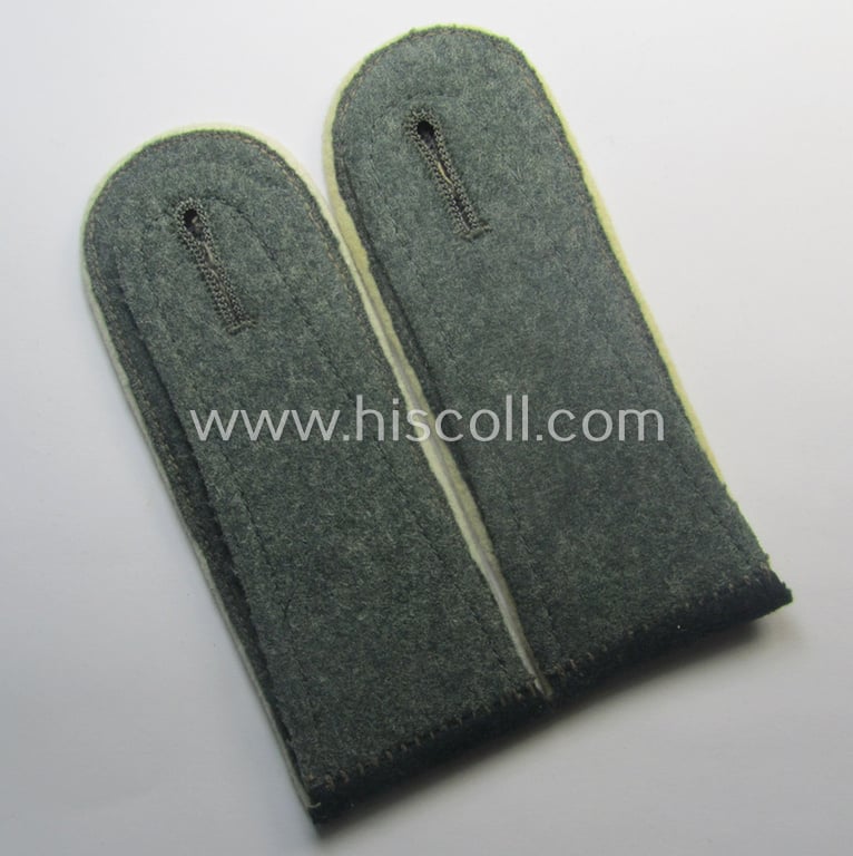 Pair of early-war-period, WH (Heeres), 'M40-pattern (rounded-styled and neatly 'cyphered') EM-type shoulderstraps as was intended for a: 'Soldat des Wehr-Ersatzdienstelle im Wehrkreises XX'