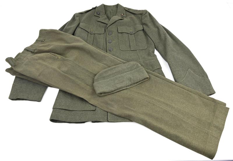USMC WW2 Uniform Set