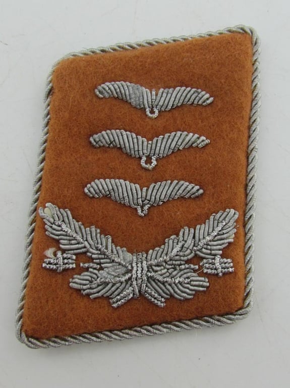 Luftwaffe Nachrichten Collar Tabs "Hauptmann".