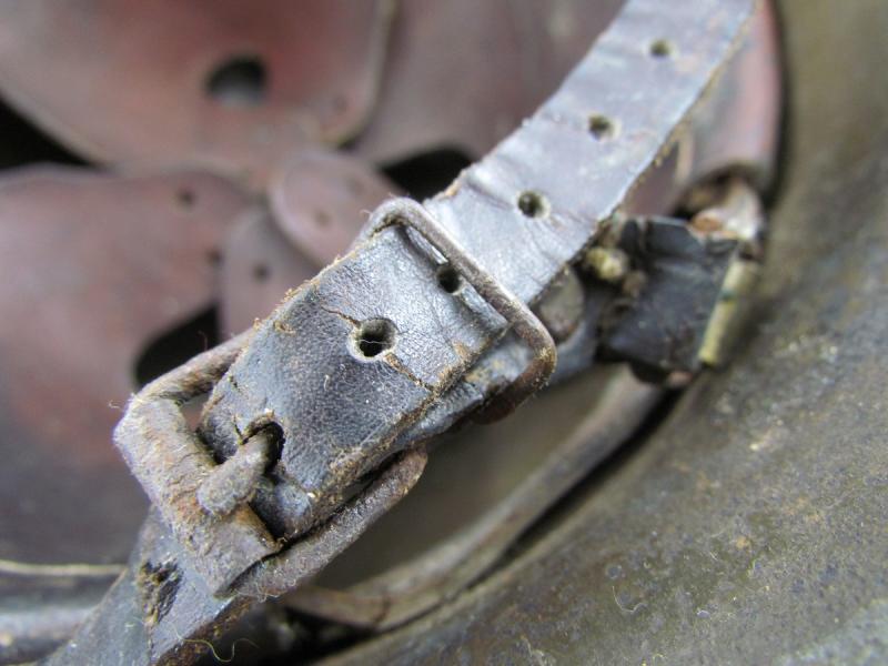 Spanish Model Z M42 Helmet