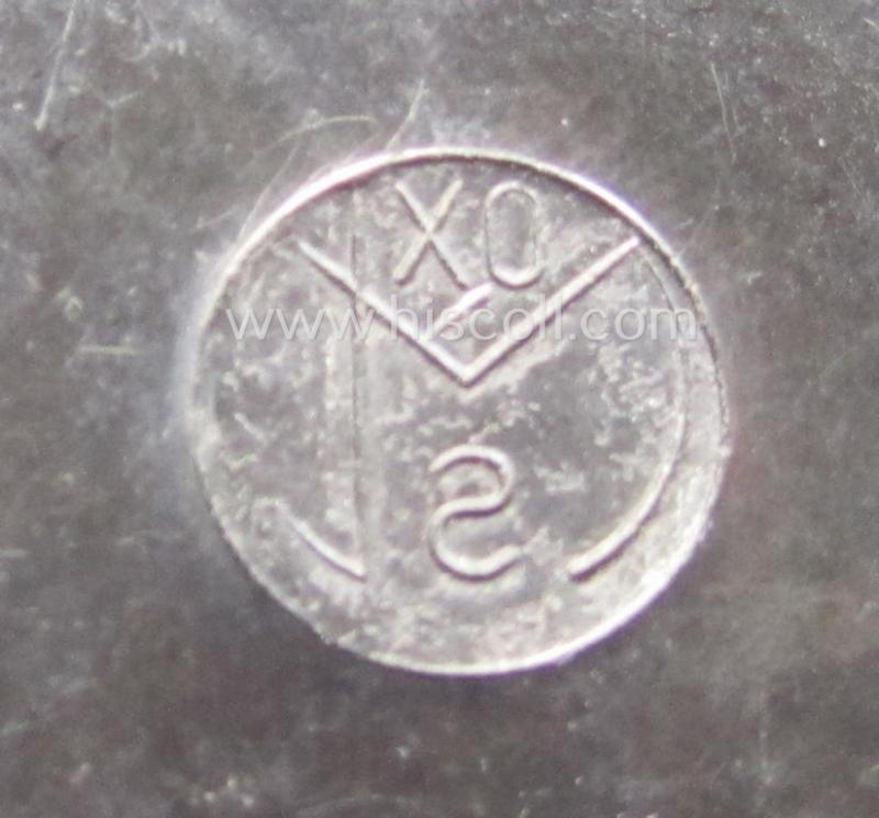 'Standard-issue'-type, WH 'Fettbuchse' (ie. fat-container) being an undamaged example as executed in black-coloured 'Bakelite'-based material