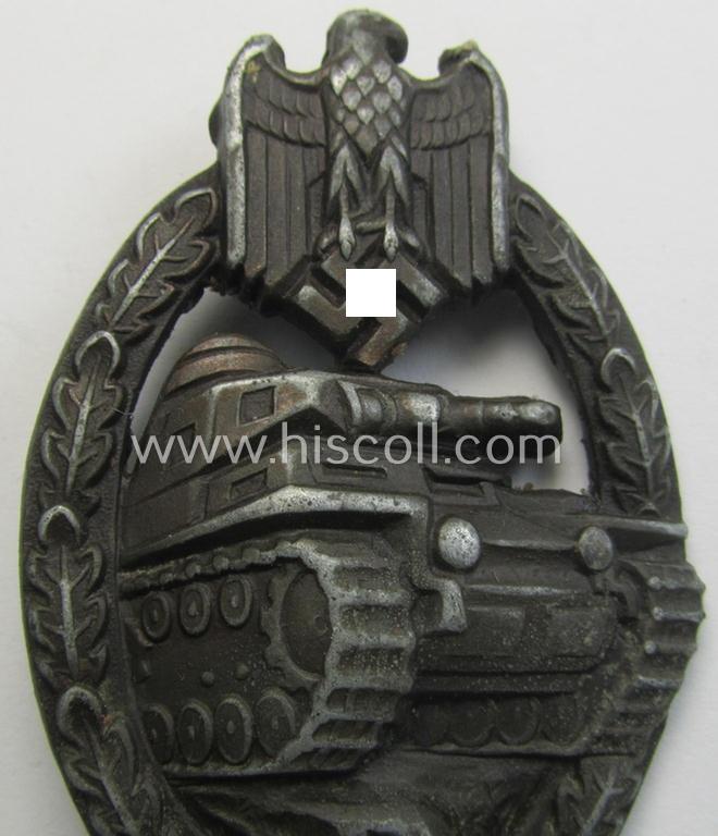 Attractive - and moderately used! - 'Panzerkampfabzeichen in Bronze' (or: bronze-class panzer-assault badge or PAB) being a non-maker-marked- and/or hollow zinc- (ie. 'Feinzink'-) based example as was produced by the: 'Wilh. Deumer'-company