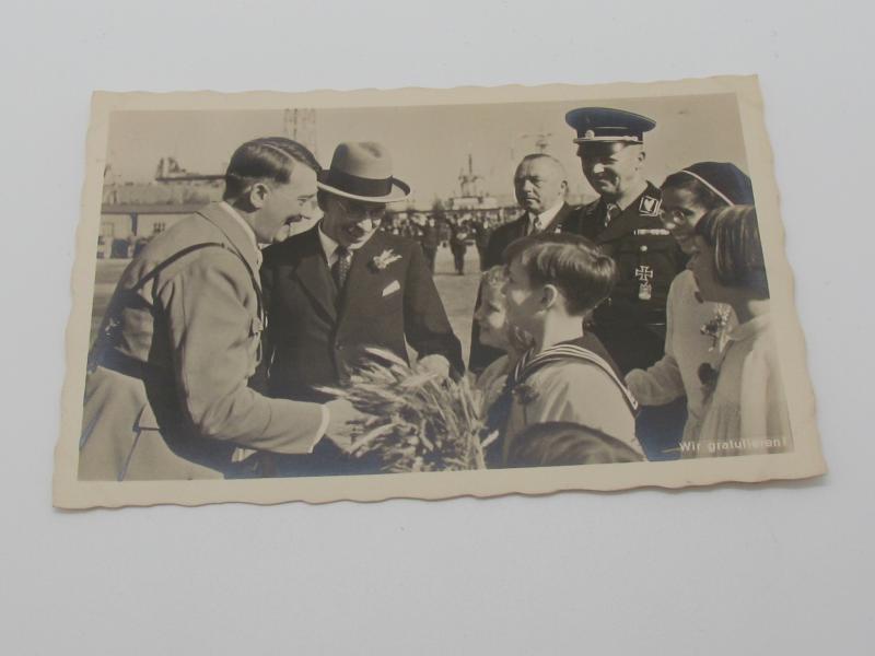 Postcard :  Adolf with entourage