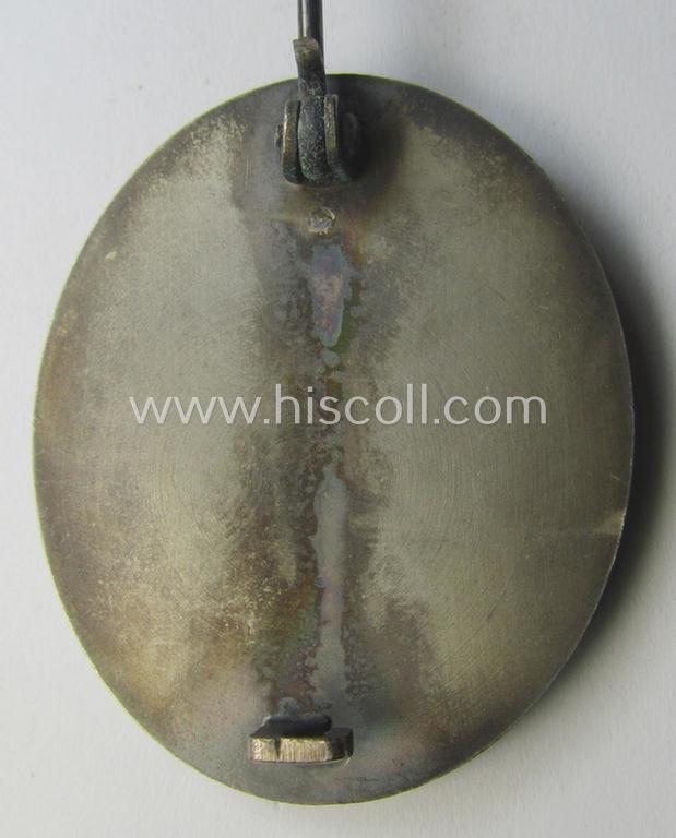 Truly luxuriously-styled, 'Verwundeten-Abzeichen in Silber' being a non-maker-marked- and typical 'Buntmetall'-based example as was (I deem) produced by the desirable maker: 'Hauptmünzamt Wien'