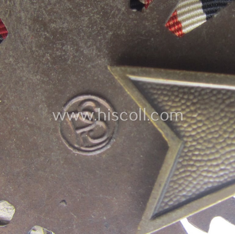 Unusual, 3-pieced 'WWI'- (ie. TR-) related medal-bar (ie. 'Ordenspange') resp. depicting a: 'KvK II. Klasse ohne Schwn.', a: 'FKK 1914-18 mit Schwn.' and a: 'Treuedienst Ehrenzeichen 2. Kl.'